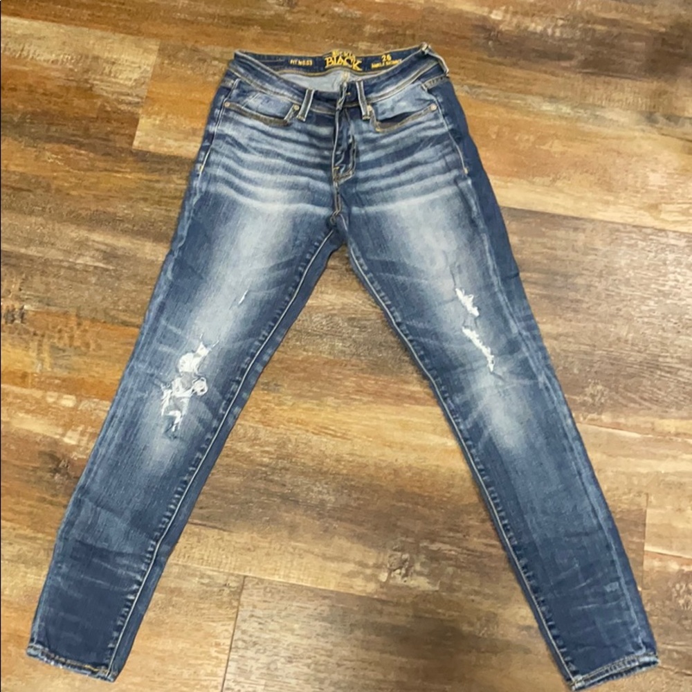 Buckle jeans